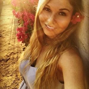 Meet your Posher, Valerie